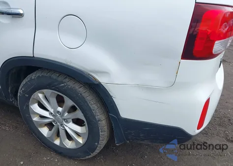 2015 Kia Sorento Ex V6 z USA, uszkodzony, nr VIN 5XYKU4A76FG592670